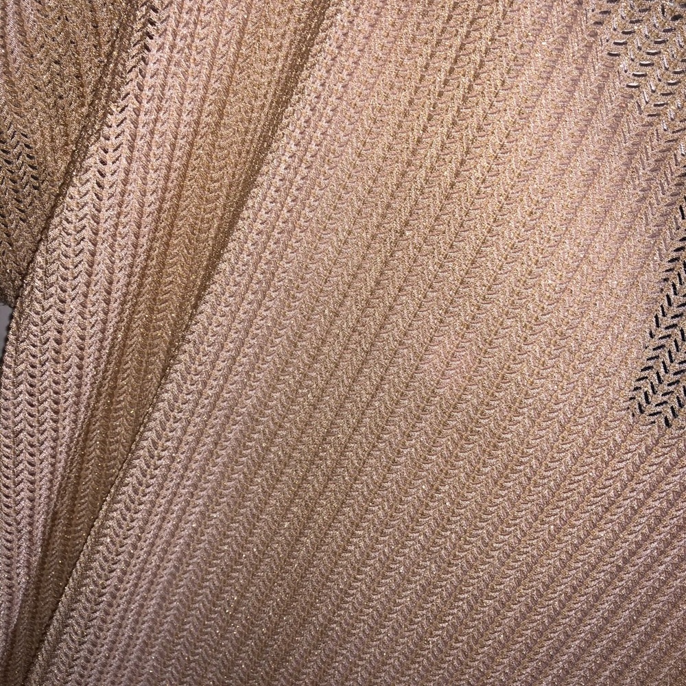blouse - Picture 2 of 3